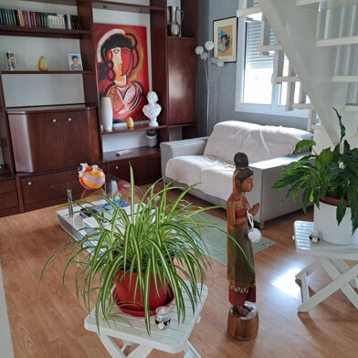 Maison 6 pièces 314684 €