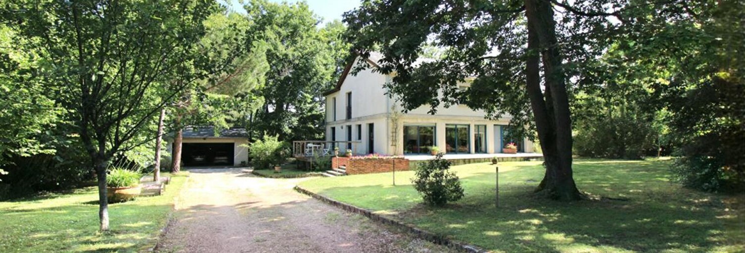 Maison 8 Pièces 227 m² à vendre à Angers (49000)