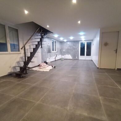 Immeuble  116600 €