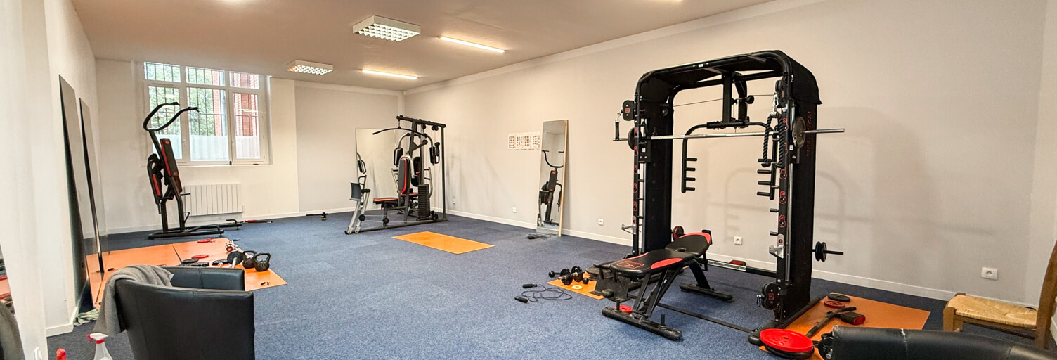 Immeuble  1170 m² à vendre à Roye (80700)