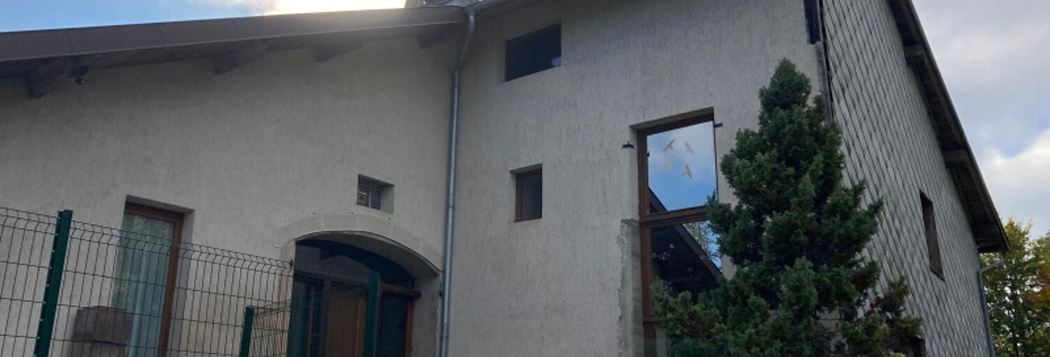 Maison 5 Pièces 150 m² à louer à Les Crozets (39260)