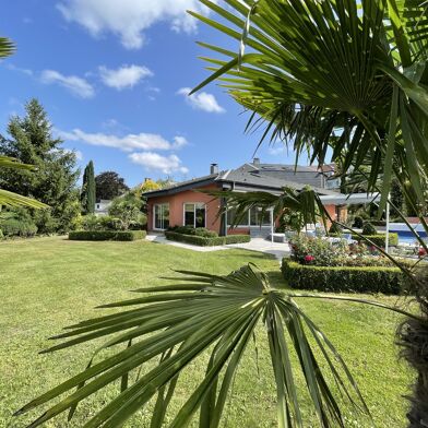 Maison 8 pièces 1050000 €