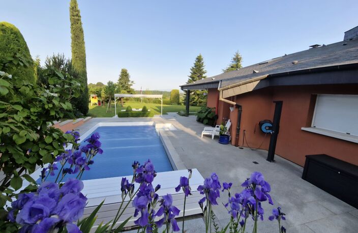 Vente maison 8 pièces 237 m² Mulhouse (68100) — photo 2