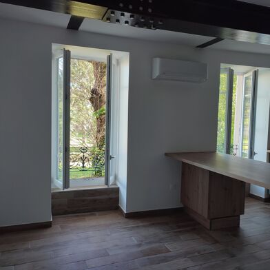 Appartement 3 pièces 749 €