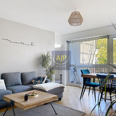 Appartement 4 pièces 230000 €