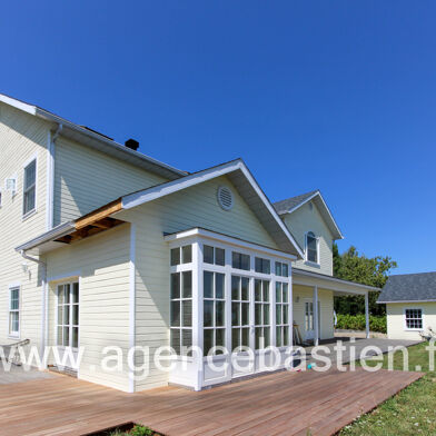 Maison 6 pièces 3800 €