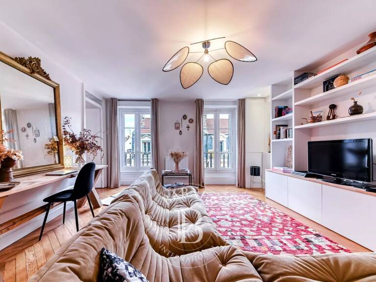 Lyon 3 - Préfecture - Appartement meublé et rénové de 57,73 m² - Balcon - 1 Bureau - 1 Chambre — photo 1