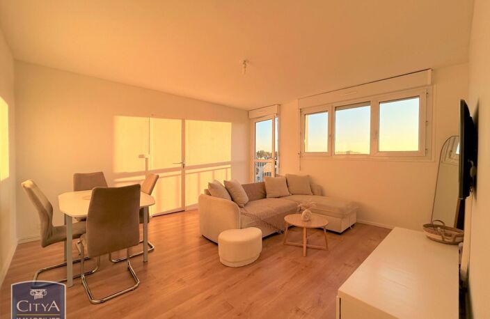 Vente appartement 4 pièces 79 m² Saint-Barthélemy-d'Anjou (49124) — photo 2