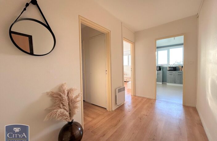 Vente appartement 4 pièces 79 m² Saint-Barthélemy-d'Anjou (49124) — photo 4