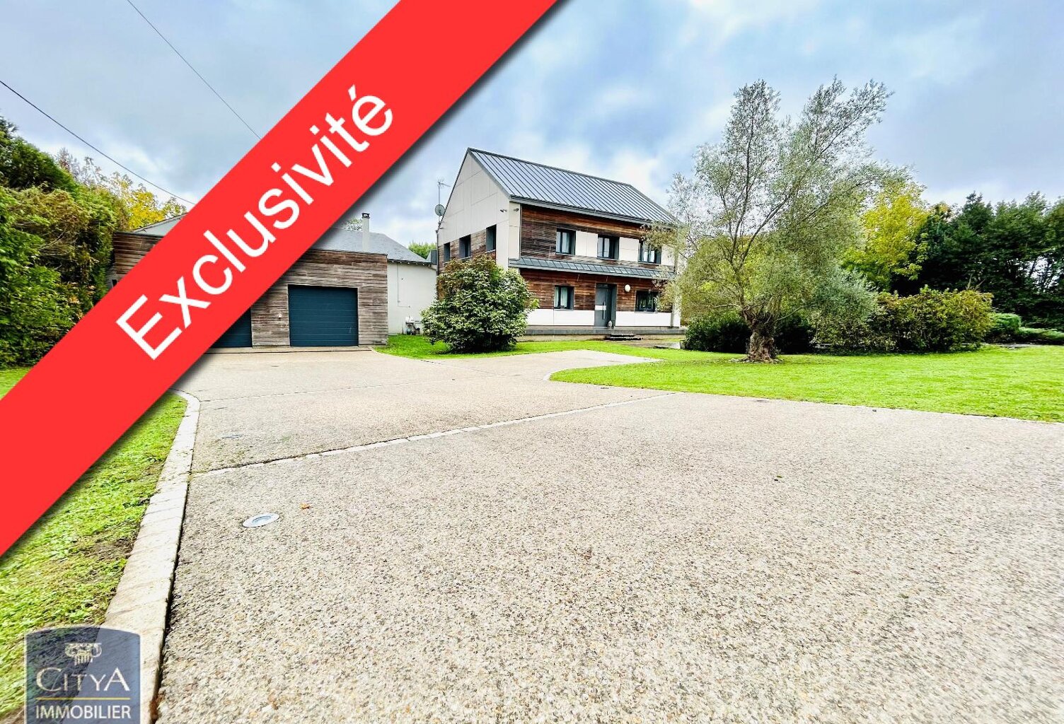 Vente maison 13 pièces 393 m² Châteauroux (36000) — photo 1
