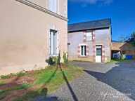 IMMEUBLE 5 LOGEMENTS ET UNE MAISON 72300 LA CHAPELLE D ALIGNE — photo 2