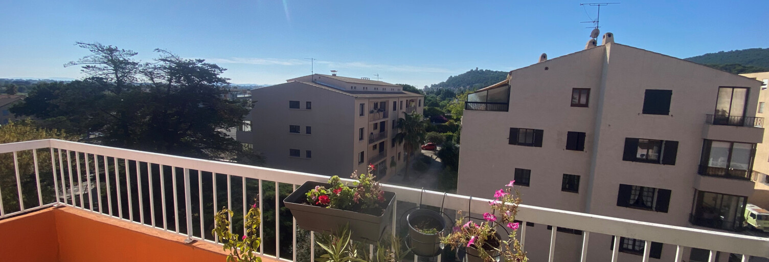 Appartement 2 Pièces 54 m² à louer à Hyères (83400)