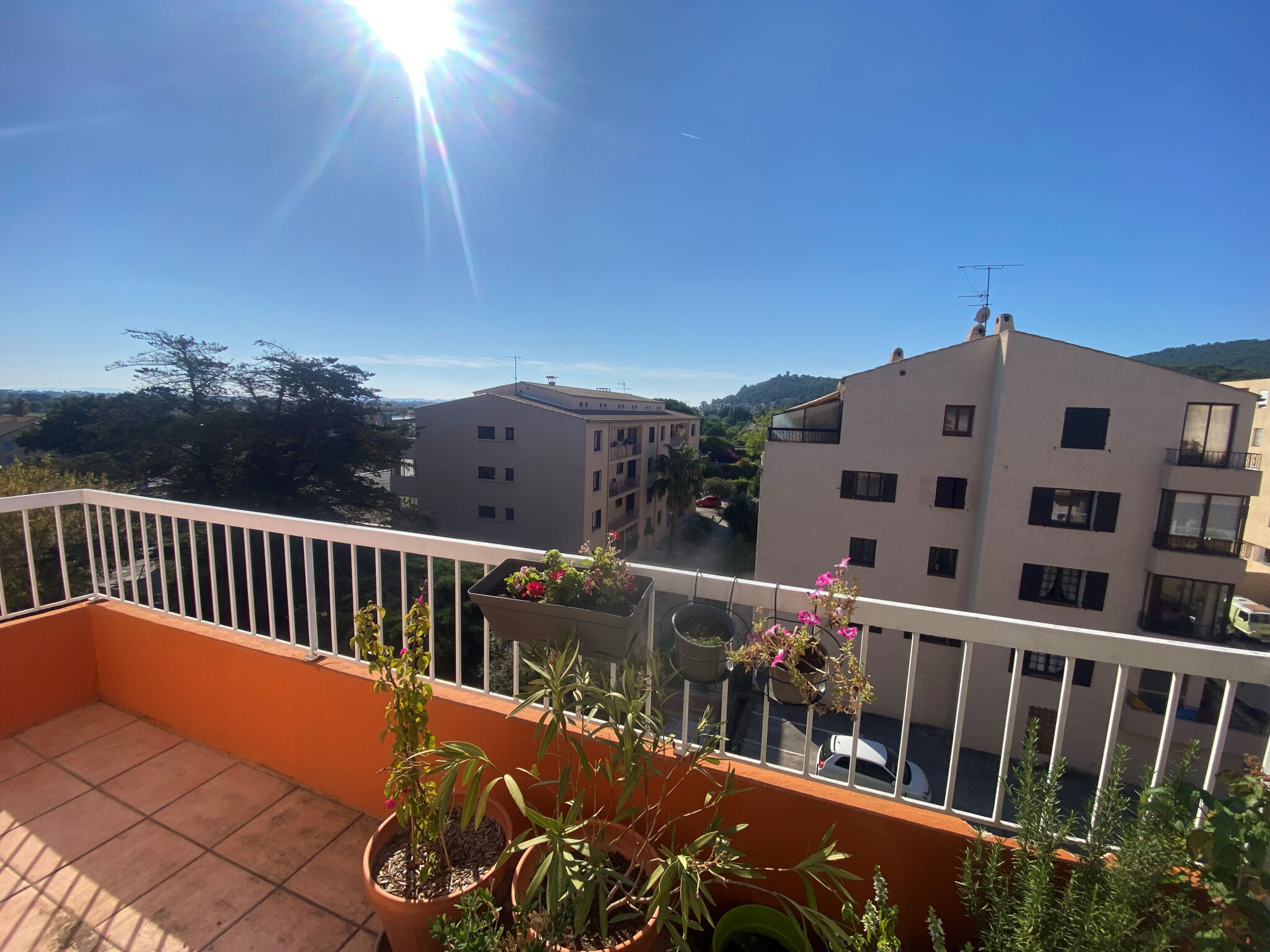 Appartement  T2 à louer Hyères 83400