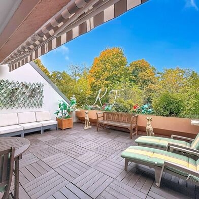 Appartement 5 pièces 299500 €