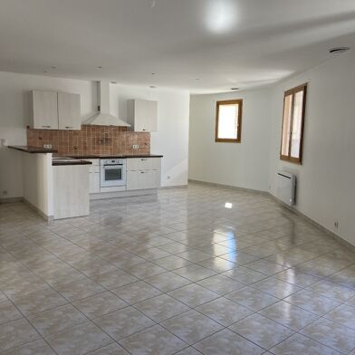 Maison 3 pièces 770 €