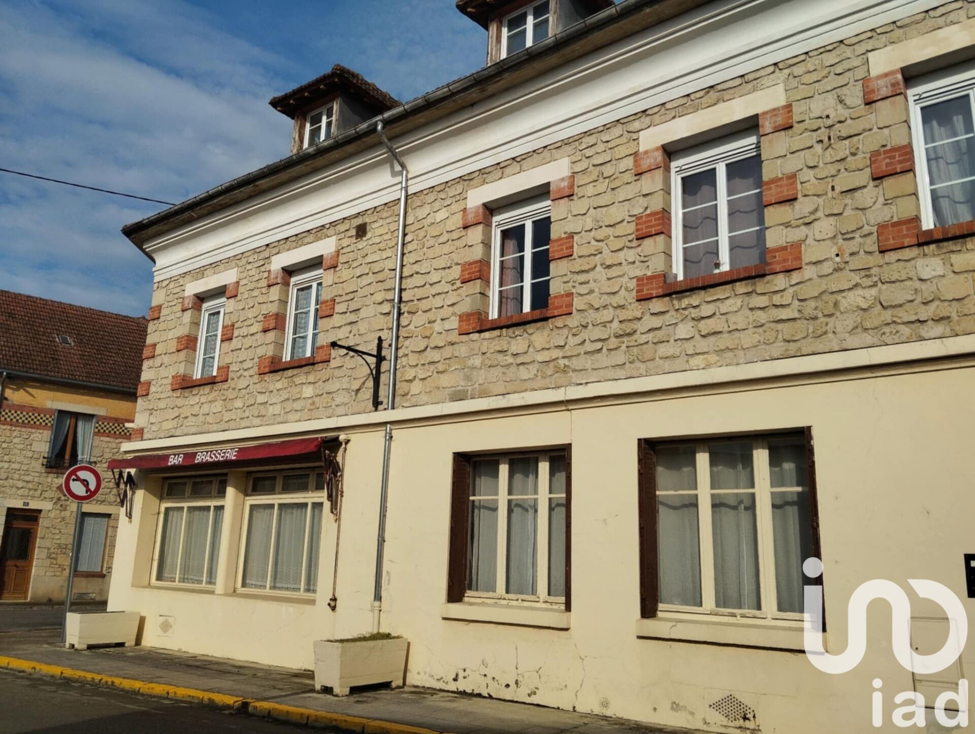 Vailly-Sur-Aisne - 285m² - 1p.
