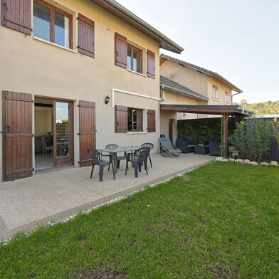 Maison 5 pièces 280000 €