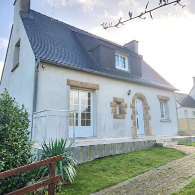 Maison 5 pièces 900 €