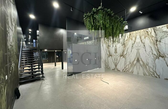 BUREAUX / LOCAL COMMERCIAL à LOUER — photo 5