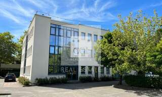 Bureau  118 m² à louer à Bron (69500)