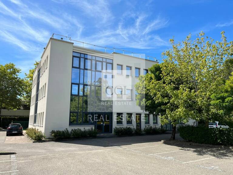 BUREAUX à LOUER — photo 1