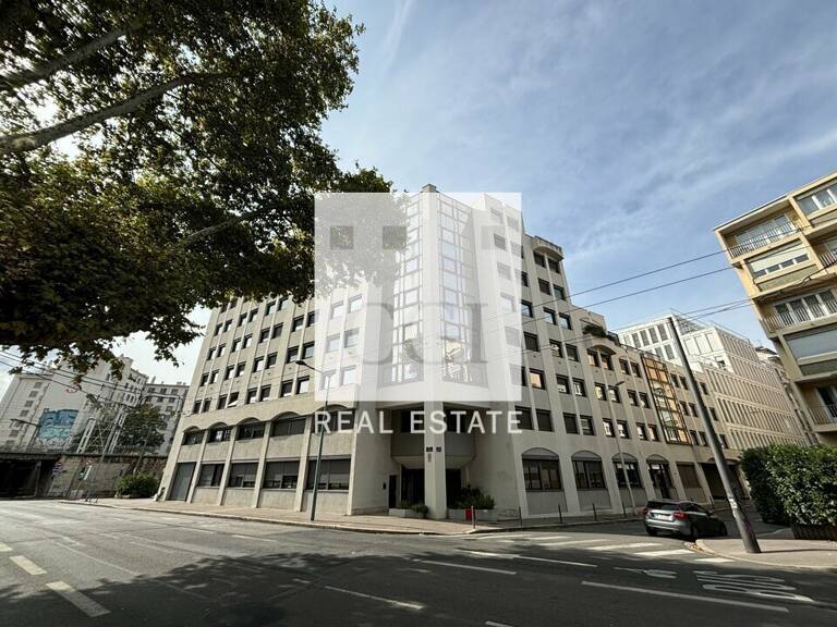 BUREAUX à LOUER — photo 1