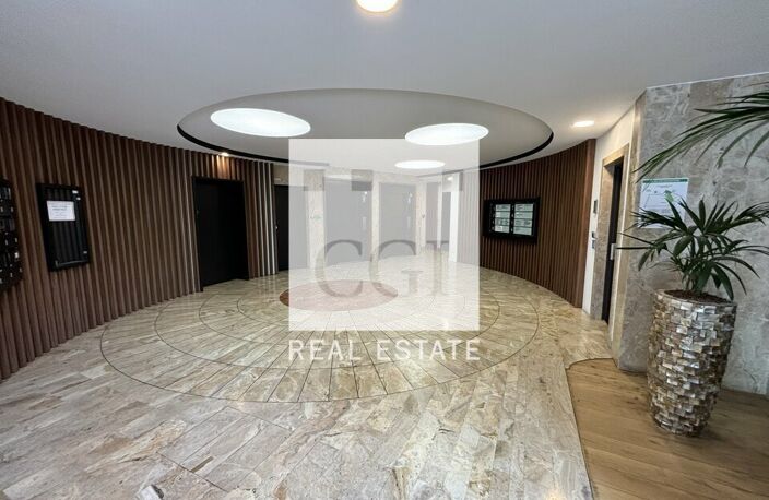 BUREAUX à LOUER — photo 2