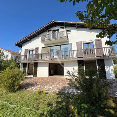 Maison 7 pièces 672000 €