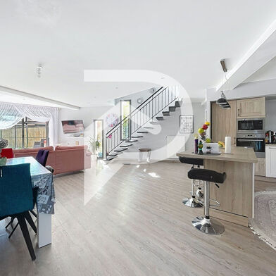 Maison 5 pièces 396500 €