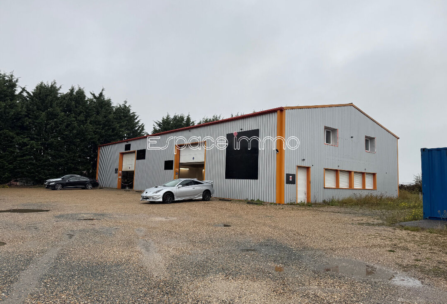 MURS COMMERCIAUX ENTIEREMENT RENOVES - BARENTIN - 635.89 m² — photo 1