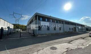 Commerce  545 m² à louer à Bouc-Bel-Air (13320)