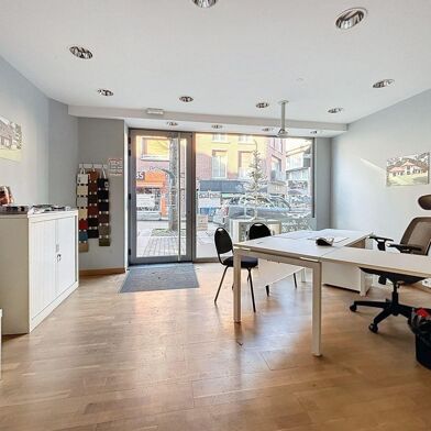 Commerce  199990 €