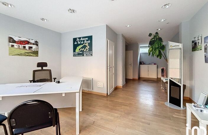Location Boutique/Local commercial 50 m&sup2; — photo 2