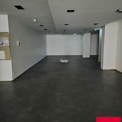 Commerce  225500 €