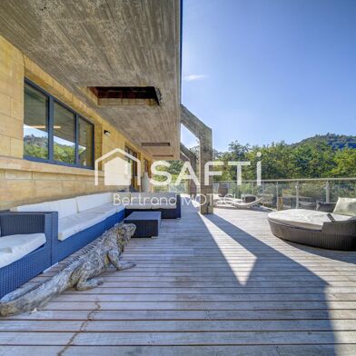 Appartement 6 pièces 499000 €