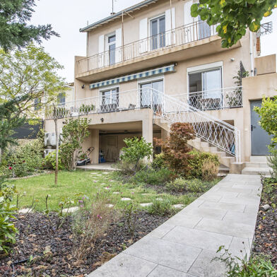 Maison 6 pièces 840000 €