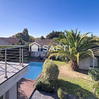 Maison 6 pièces 599000 €