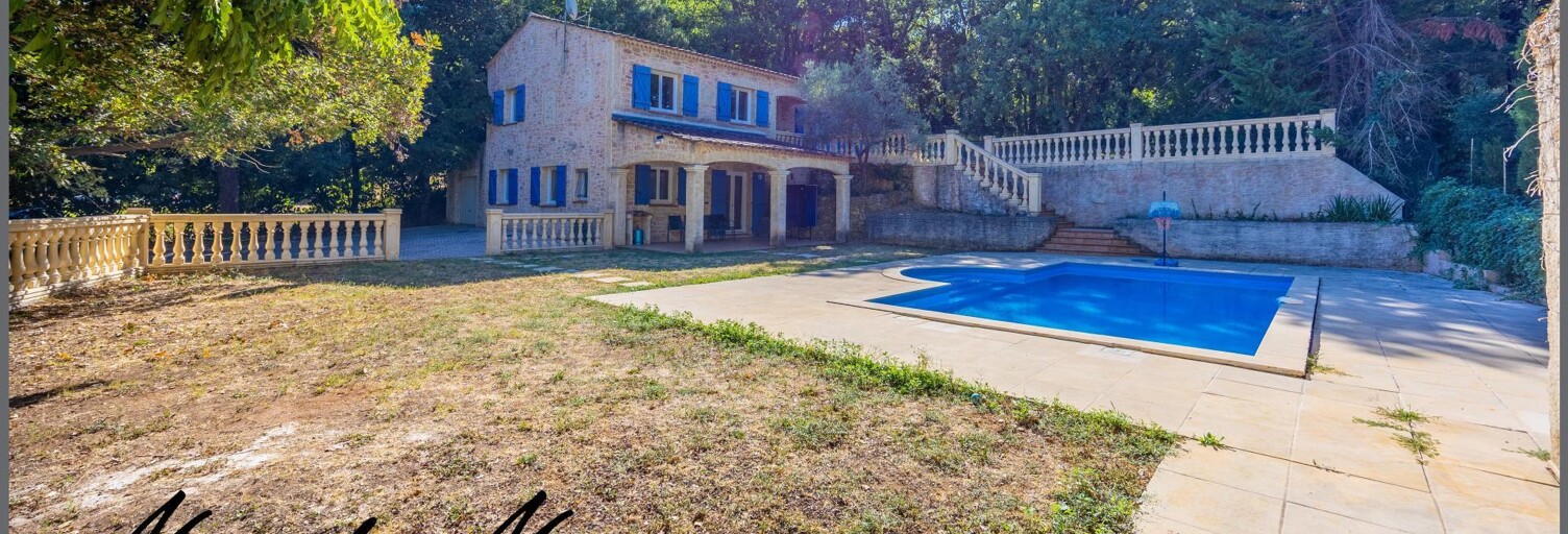 Maison 8 Pièces 160 m² à vendre à Sainte-Anastasie-sur-Issole (83136)