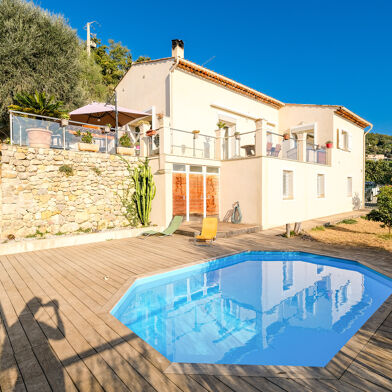 Maison 5 pièces 690000 €