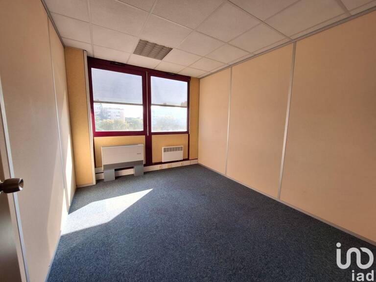 Location Bureaux 115 m&sup2; — photo 1