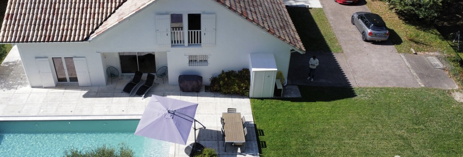 Maison 6 Pièces 225 m² à vendre à Fargues-Saint-Hilaire (33370)