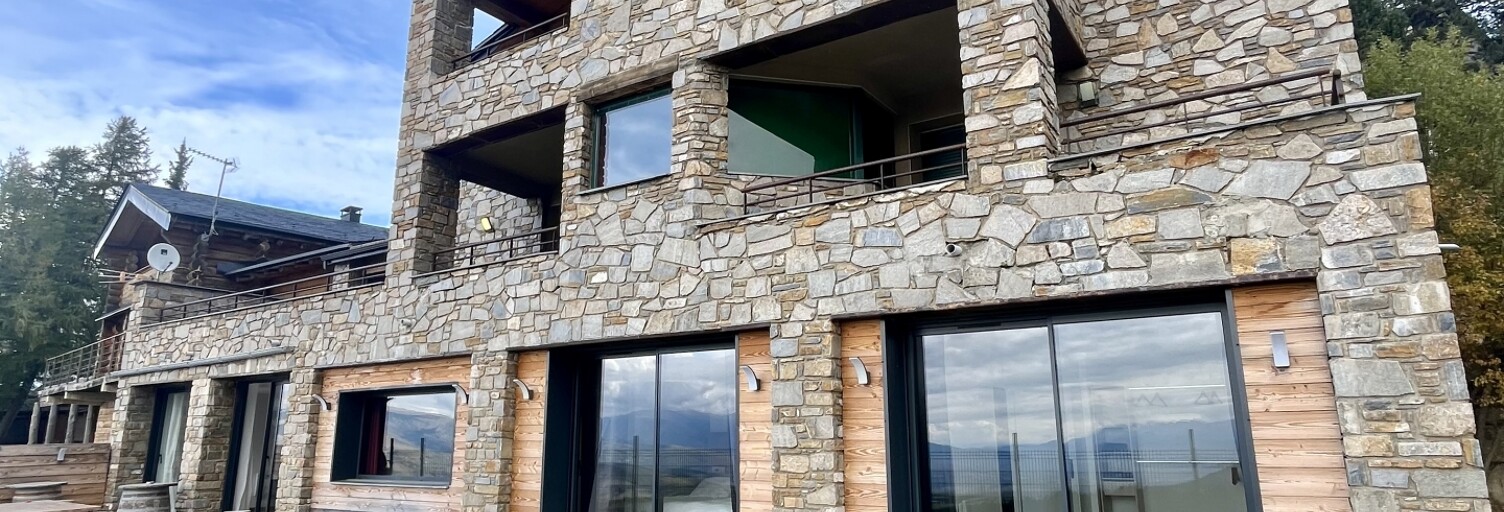 Maison 15 Pièces 343 m² à vendre à Eyne (66800)