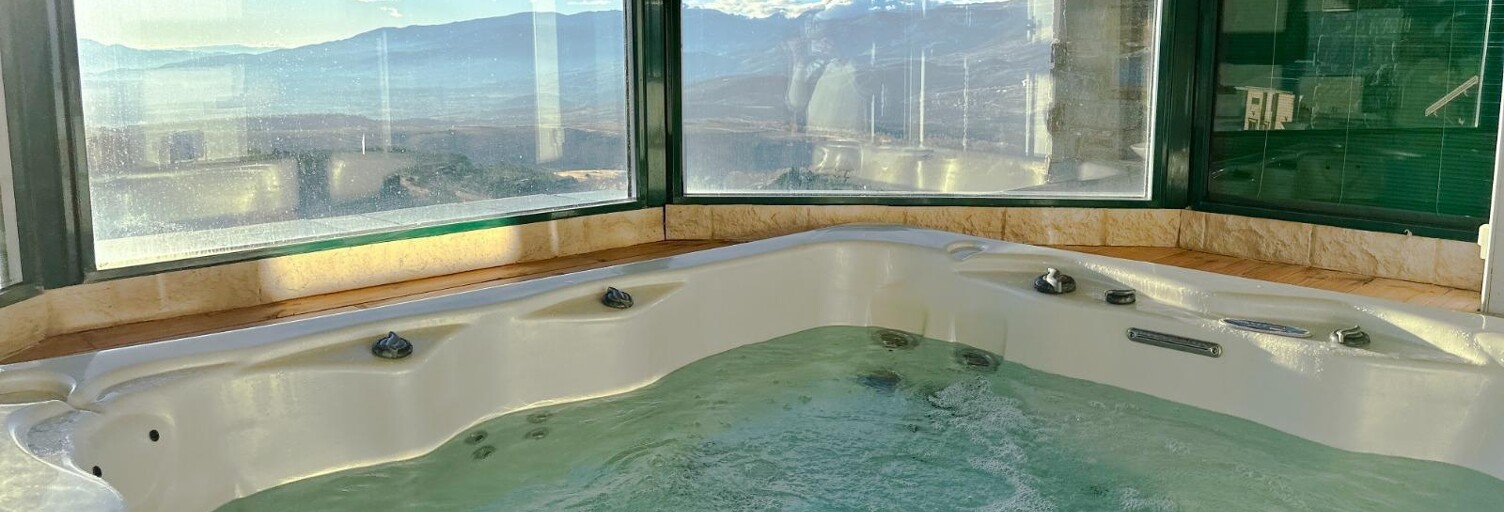 Appartement 8 Pièces 185 m² à vendre à Eyne (66800)