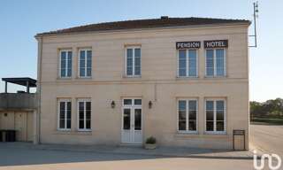 Divers  380 m² à vendre à Rochefort (17300)