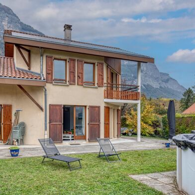 Maison 5 pièces 480000 €