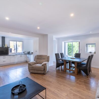 Maison 7 pièces 493500 €