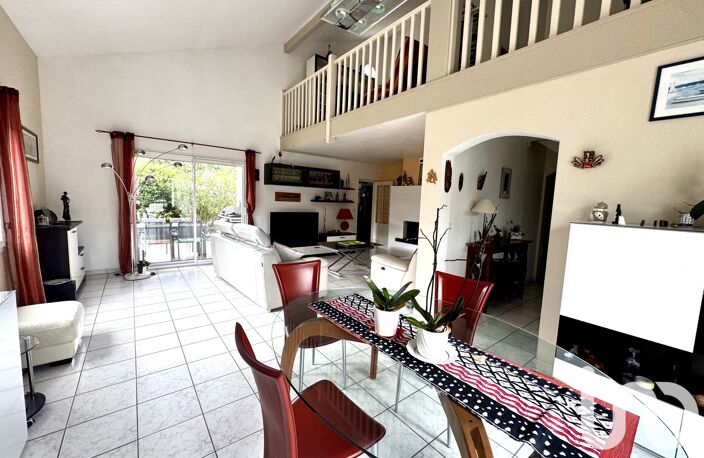 Vente Maison/villa 7 pièces — photo 2