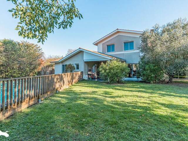 Contemporaine de 8 pièces principales — photo du bien