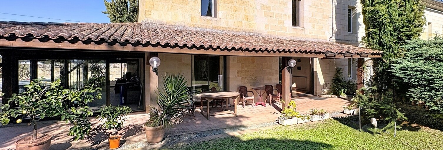 Maison 12 Pièces 460 m² à vendre à Saint-Sulpice-de-Faleyrens (33330)