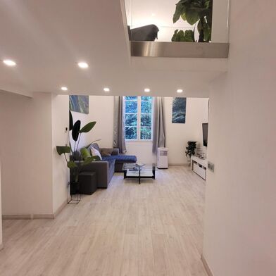 Appartement 4 pièces 275000 €